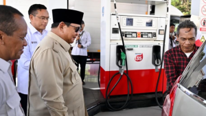 Presiden Prabowo Subianto secara resmi meluncurkan Biodiesel B50 bertajuk "Langkah Nyata untuk Kemandirian dan Ketahanan Energi Nasional" di Rest Area KM 57, Kabupaten Karawang, Provinsi Jawa Barat, pada Kamis, 9 Juli 2026. | Dok BPMI Setpres/Cahyo