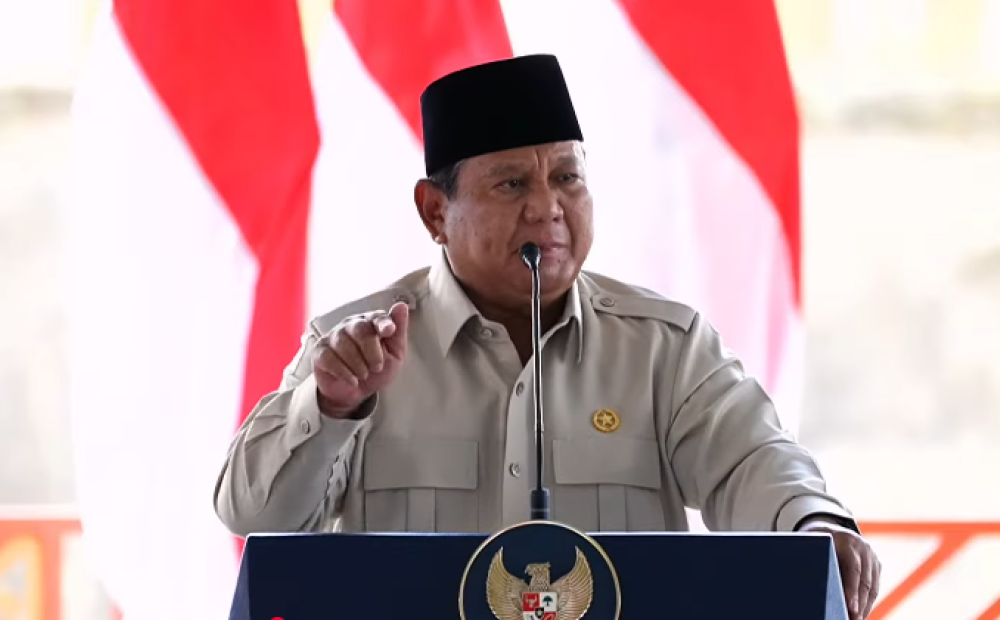 Prabowo: Bintangmu Dari Rakyat, Sepatumu Dari Rakyat, Topimu Dari Rakyat Jangan Pernah Lupa!