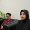 Dosen Universitas Halim Sanusi Bandung Riski Alitaistqomah (Kanan), dan Ketua Serikat Pekerja Kampus (SPK) Rizma Afianazim (Kiri) di Gedung Mahakamah Konstitusi (MK), Rabu, 29/7/2026. | Muhammad Reza/ Forum Keadilan