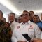 Presiden Konfederasi Serikat Pekerja Seluruh Indonesia (KSPSI) Andi Gani Nena Wea (tengah kemeja putih) di Kompleks Parlemen, Senayan, Jakarta, 3/7/2026 | Novia Suhari/Forum Keadilan