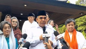 Ketua MPR RI Ahmad Muzani usai berziarah ke makam Wakil Presiden pertama RI Muhammad Hatta, di TPU Tanah Kusir, Jakarta Jumat, 7/8/2026 | Novia Suhari/Forum Keadilan