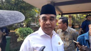 Ketua MPR RI Ahmad Muzani usai berziarah ke makam Wakil Presiden pertama RI Muhammad Hatta, di TPU Tanah Kusir, Jakarta Jumat, 7/8/2026 | Novia Suhari/Forum Keadilan