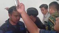 Sejumlah pengunjung tiba-tiba meneriakkan “adili Febrie” di ruang sidang praperadilan mantan Jaksa Agung Muda bidang Tindak Pidana Khusus Kejaksaan Agung (Jampidsus Kejagung) Febrie Adriansyah di Pengadilan Negeri Jakarta Selatan (PN Jaksel) pada Kamis, 19/8/2026 | Syahrul Baihaqi/Forum Keadilan