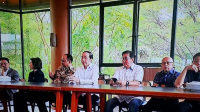 Ketua Umum Projo Budi Arie Setiadi dan Presiden ke-7 RI Joko Widodo dalam peringatan HUT ke-12 Projo di Jakarta, Minggu, 23/8/2026. | Dok Ist