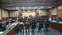 Mantan Menteri Pendidikan dan Kebudayaan Muhadjir Effendy dihadirkan sebagi saksi untuk Terdakwa bekas Menteri Agama (Menag) Yaqut Cholil Qoumas dan Asrul Aziz Taba di ruang sidang utama Pengadilan Tindak Pidana Korupsi (Tipikor) Jakarta, Senin, 1/9/2026 | Syahrul Baihaqi/Forum Keadilan