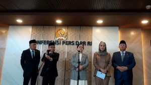 Wakil Ketua DPR RI Sufmi Dasco Ahmad (kedua dari kiri) di Kompleks Parlemen, Senayan, Jakarta, Selasa, 1/9/2026 | Novia Suhari/Forum Keadilan