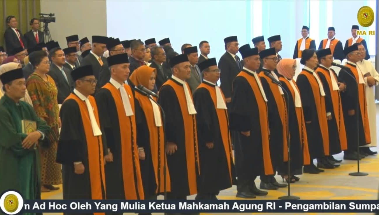 Ketua MA Resmi Lantik 11 Hakim Agung dan 3 Hakim Ad Hoc