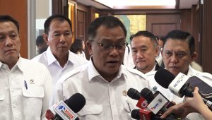 Menteri Lingkungan Hidup Jumhur Hidayat di Kompleks Parlemen, Senayan, Jakarta, Rabu, 2/9/2026 | Novia Suhari/Forum Keadilan