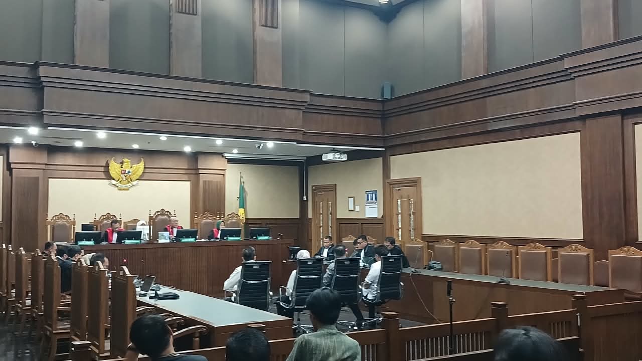 John Field Ungkap Pejabat Bea Cukai Budiman Bayu Terima Rp525 Juta dari Blueray Cargo