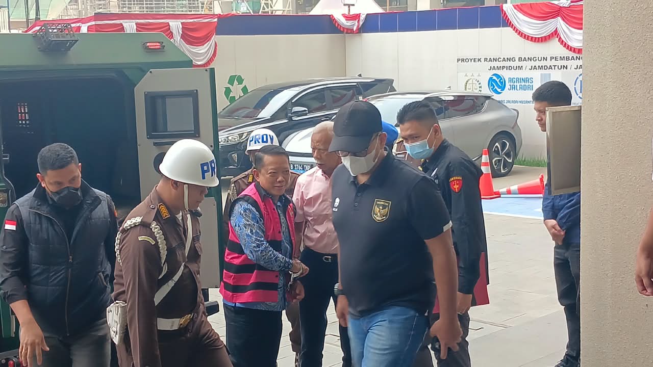 Kejagung Kembali Periksa Eks Jampidsus Febrie di Kasus TPPU