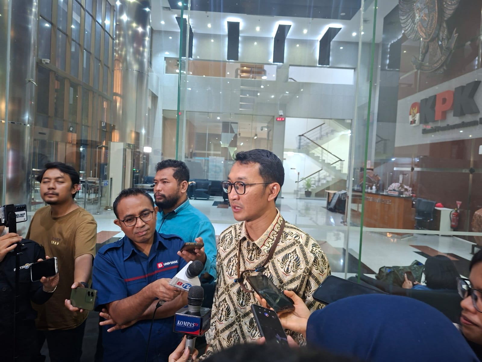 KPK Sita Dokumen dan Bukti Elektronik dari Penggeledahan 3 Ruangan Dirjen ATR/BPN