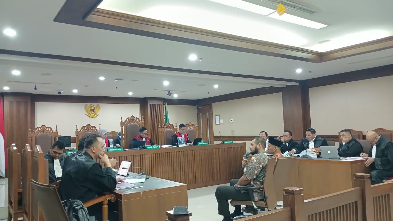 Saksi Ngaku Diminta Agung Winarno Ganti Pelat dan Ambil Mobil Alphard Zarof Ricar