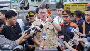 Anggota Komisi C DPRD DKI Jakarta Hardiyanto Kenneth saat mengawal langsung pelaksanaan Operasi Modifikasi Cuaca (OMC) di Pangkalan Udara Pondok Cabe, Tangerang Selatan, Jumat, 25/9/2026 | Ist
