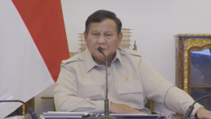 Presiden Prabowo Subianto pimpin rapat terbatas mengenai perkembangan penanganan bencana alam dari Istana Merdeka, Jakarta, melalui konferensi video pada Senin, 7 September 2026. | Dok YouTube Sekretaiat Presiden