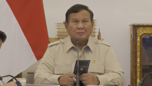 Presiden Prabowo Subianto pimpin rapat terbatas mengenai perkembangan penanganan bencana alam dari Istana Merdeka, Jakarta, melalui konferensi video pada Senin, 7 September 2026. | Dok YouTube Sekretaiat Presiden