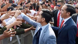 Wakil Presiden Gibran Rakabuming Raka dan Presiden ke-7 RI Joko Widodo (Jokowi) | Dok. BPMI Setpres