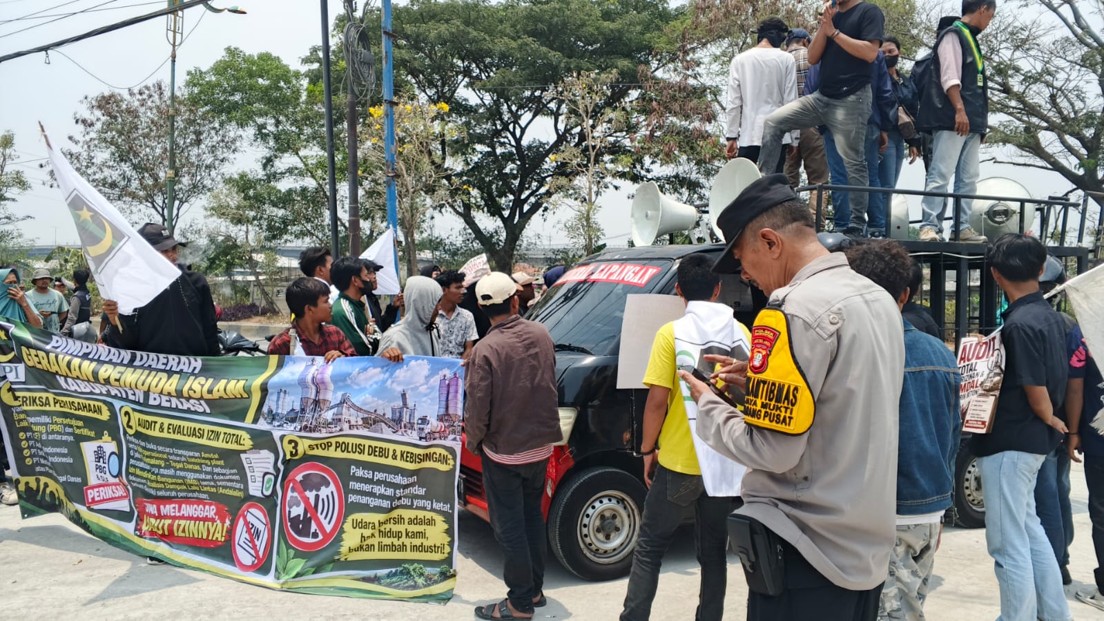 GPI Kabupaten Bekasi Desak Pemerintah Tertibkan Batching Plant di Jalur Kalimalang-Tegal Danas