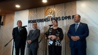 Ketua DPR RI Puan Maharani memberikan keterangan pers usai pelaksanaan Uji Kelayakan Calon dan kepatutan atau fit and proper test pergantian Kapolri di Komplek Parlemen, Senayan, Jakarta, Kamis, 1/10/2026. | Dok Novia Suhari/ Forum Keadilan