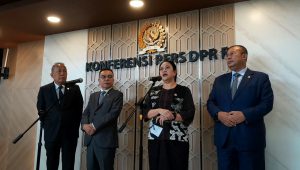 Ketua DPR RI Puan Maharani memberikan keterangan pers usai pelaksanaan Uji Kelayakan Calon dan kepatutan atau fit and proper test pergantian Kapolri di Komplek Parlemen, Senayan, Jakarta, Kamis, 1/10/2026. | Dok Novia Suhari/ Forum Keadilan