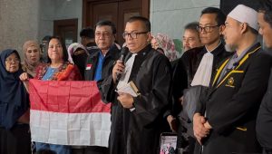 Refly Harun, Denny Indrayana cs di Gedung Mahkamah Konstitusi, Selasa, 6/10/2026 | Ist