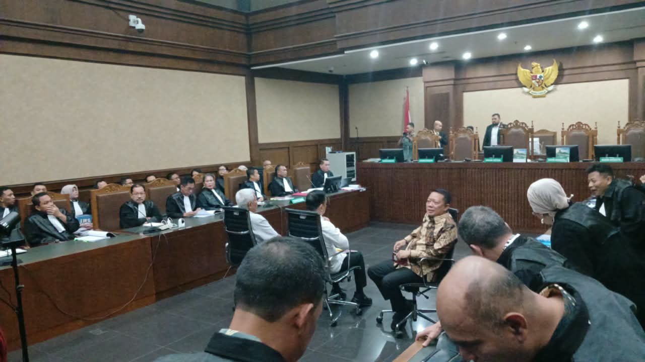 Eks Jampidsus Febrie Didakwa Peras Tan Kian Rp55 Miliar Agar Lolos Tersangka di Kasus Jiwasraya