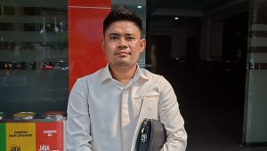 Kuasa hukum korban dugaan penipuan calon siswa (Casis) Bintara Polri 2026, Frans di Polres Jakarta Selatan, Kamis, 8/10/2026 | Muhammad Reza/Forum Keadilan