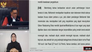 Hakim Mahkamah Konstitusi (MK) Adies Kadir di sidang putusan gugatan syarat pendidikan Wapres Gibran Rakabuming Raka, Selasa, 6/10/2026 | YouTube Mahkamah Konstitusi