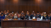 Ahli Pemohon di sidang sengketa Pilpres yang mempersoalkan keabsahan ijazah Wakil Presiden Gibran Rakabuming Raka di Mahkamah Konstitusi, Rabu, 30/9/2026, malam. | YouTube Mahkamah Konstitusi