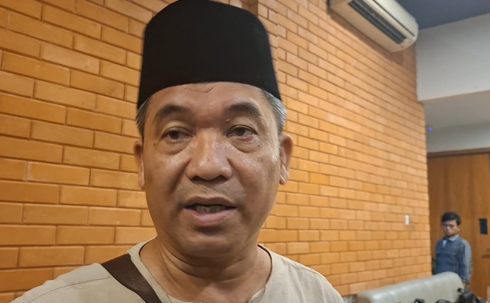 Karhutla Tak Kunjung Reda, Ray Rangkuti Desak Raja Juli Antoni Mundur