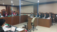Zarof Ricar menjadi dalam sidang TPPU di Pengadilan Tipikor Jakarta pada Senin, 26/10/2026. | Syahrul Baihaqi/ Forum Keadilan